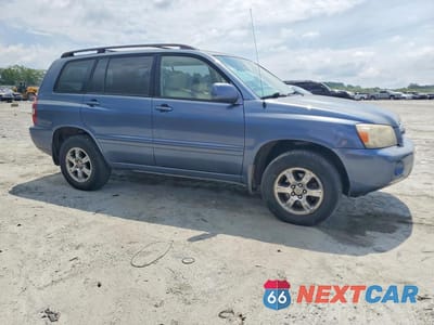 Czwarte zdjęcie samochodu z boku: 2006 TOYOTA HIGHLANDER LIMITED VIN:JTEEP21A260157456 - miniatura