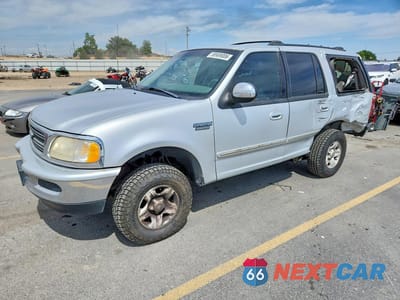 1998 FORD EXPEDITION 1FMPU18L5WLC12547 - główne zdjęcie licytacji z USA - miniatura