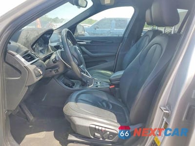 Zdjęcie 7 z 13 samochodu: 2018 BMW X1 XDRIVE28I VIN:WBXHT3C36J5K22051 - miniatura