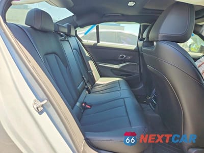 Zdjęcie 10 z 12 samochodu: 2024 BMW 330I VIN:3MW69FF08R8E55673 - miniatura