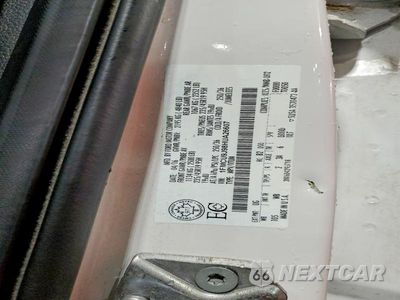 Zdjęcie 13 z 13 samochodu: 2017 FORD ESCAPE TITANIUM VIN:1FMCU9J98HUA26607 - miniatura