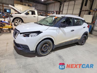 2018 NISSAN KICKS S 3N1CP5CU0JL508142 - główne zdjęcie licytacji z USA - miniatura