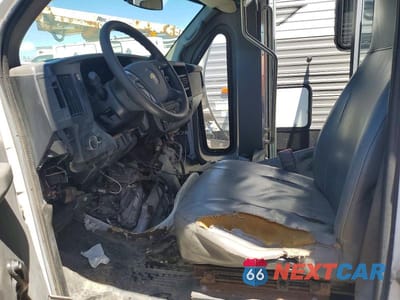 Zdjęcie 7 z 13 samochodu: 2013 CHEVROLET EXPRESS G4500 VIN:1GB6G5BL2D1130909 - miniatura