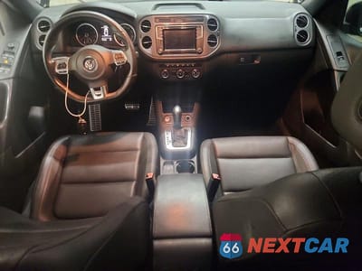Zdjęcie 8 z 13 samochodu: 2016 VOLKSWAGEN TIGUAN S VIN:WVGAV7AX2GW067339 - miniatura