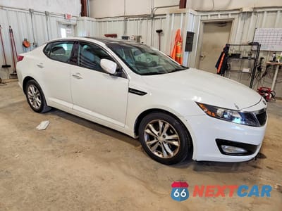 Czwarte zdjęcie samochodu z boku: 2013 KIA OPTIMA EX VIN:5XXGN4A75DG127365 - miniatura
