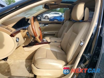 Zdjęcie 7 z 12 samochodu: 2012 MERCEDES-BENZ S 550 VIN:WDDNG7DBXCA432069 - miniatura