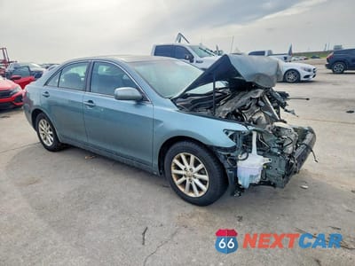 Czwarte zdjęcie samochodu z boku: 2011 TOYOTA CAMRY XLE VIN:4T4BF3EK1BR152255 - miniatura