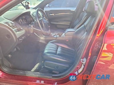 Zdjęcie 7 z 12 samochodu: 2018 CHRYSLER 300 S VIN:2C3CCABG7JH142934 - miniatura