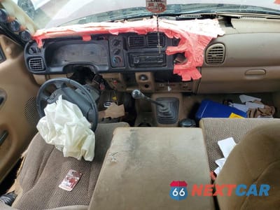 Zdjęcie 8 z 12 samochodu: 2001 DODGE RAM 2500 VIN:3B7KC23711G754204 - miniatura