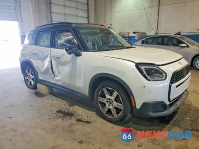 Czwarte zdjęcie samochodu z boku: 2025 MINI COUNTRYMAN S ALL4 VIN:WMZ23GA02S7R98623 - miniatura