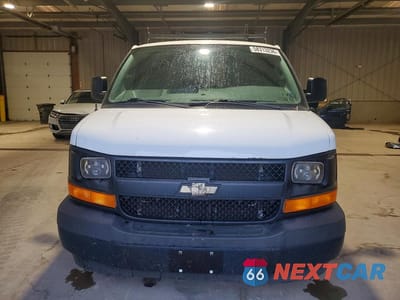 Piąte zdjęcie samochodu w środku: 2017 CHEVROLET EXPRESS G2500 VIN:1GCWGAFF7H1133691 - miniatura