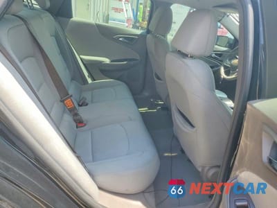 Zdjęcie 10 z 12 samochodu: 2019 CHEVROLET MALIBU LS VIN:1G1ZB5ST3KF201048 - miniatura