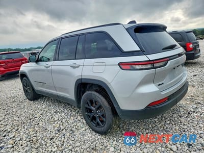 Drugie zdjęcie samochodu z przodu: 2025 JEEP GRAND CHEROKEE LAREDO VIN:1C4RJHAGXS8699155 - miniatura