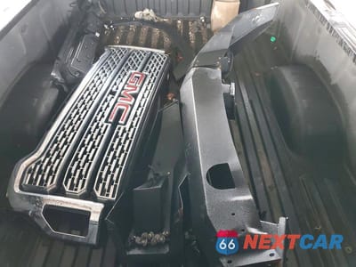 Zdjęcie 12 z 13 samochodu: 2022 GMC SIERRA K3500 DENALI VIN:1GT49WEYXNF204687 - miniatura