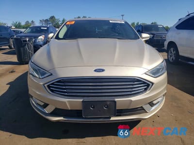 Piąte zdjęcie samochodu w środku: 2017 FORD FUSION SE VIN:3FA6P0T91HR136462 - miniatura