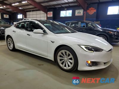 Czwarte zdjęcie samochodu z boku: 2018 TESLA MODEL S VIN:5YJSA1E25JF244333 - miniatura