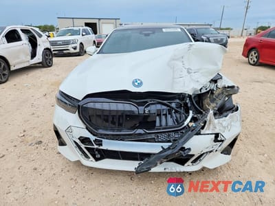 Piąte zdjęcie samochodu w środku: 2024 BMW I5 EDRIVE 40 VIN:WBY33FK02RCR71712 - miniatura