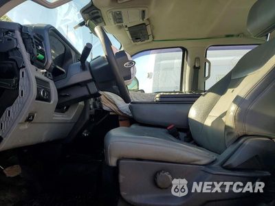 Zdjęcie 7 z 12 samochodu: 2024 FORD F550 SUPER DUTY VIN:1FD0W5HT0REG02953 - miniatura