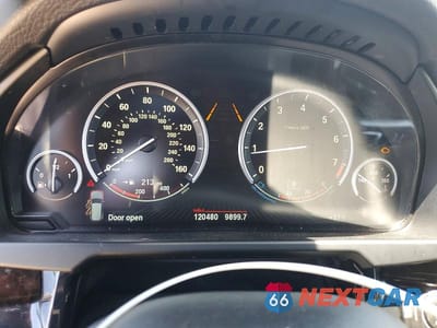 Zdjęcie 9 z 13 samochodu: 2017 BMW X5 XDRIVE35I VIN:5UXKR0C33H0V72288 - miniatura