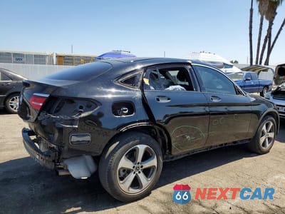 Trzecie zdjęcie samochodu z tyłu: 2018 MERCEDES-BENZ GLC COUPE 300 4MATIC VIN:WDC0J4KB9JF297149 - miniatura