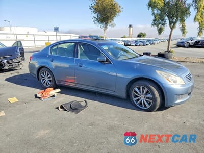 Czwarte zdjęcie samochodu z boku: 2009 INFINITI G37 SEDAN BASE VIN:JNKCV61E29M311221 - miniatura