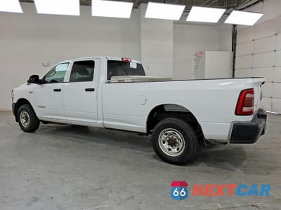 Drugie zdjęcie samochodu z przodu: 2019 RAM 2500 TRADESMAN VIN:3C6UR4HJ9KG573755 - miniatura