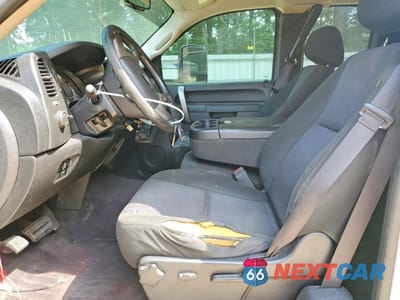 Zdjęcie 7 z 12 samochodu: 2013 CHEVROLET SILVERADO K1500 LT VIN:1GCRKSE72DZ107233 - miniatura