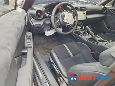Zdjęcie 8 z 12 samochodu: 2026 TOYOTA GR 86 PREMIUM VIN:JF1ZNBE16T8075125 - miniatura