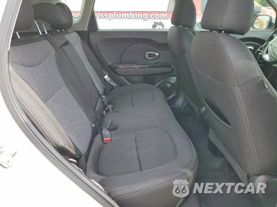 Zdjęcie 11 z 14 samochodu: 2018 KIA SOUL + VIN:KNDJP3A58J7590372 - miniatura