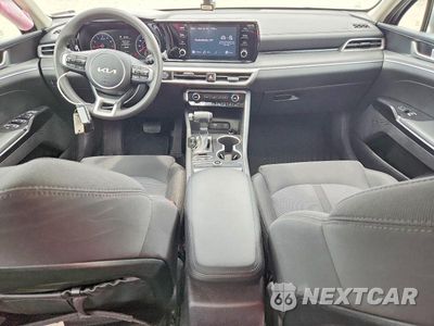 Zdjęcie 8 z 12 samochodu: 2023 KIA K5 LXS VIN:5XXG14J24PG196617 - miniatura