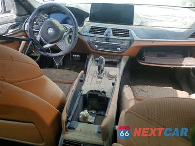 Zdjęcie 8 z 12 samochodu: 2022 BMW 530E VIN:WBA13AG01NCJ60527 - miniatura