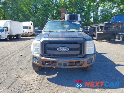 Piąte zdjęcie samochodu w środku: 2011 FORD F550 SUPER DUTY VIN:1FD0W5HT2BEB66435 - miniatura