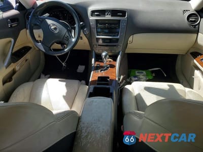 Zdjęcie 8 z 12 samochodu: 2010 LEXUS IS 250 VIN:JTHBF5C21A5114481 - miniatura