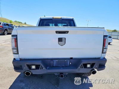 Zdjęcie 6 z 12 samochodu: 2016 RAM 1500 LARAMIE VIN:1C6RR7NM9GS418595 - miniatura