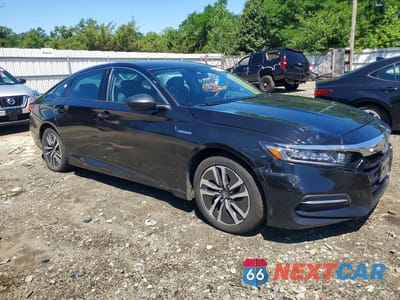 Czwarte zdjęcie samochodu z boku: 2019 HONDA ACCORD HYBRID VIN:1HGCV3F17KA007946 - miniatura