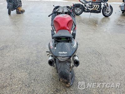 Czwarte zdjęcie samochodu z boku: 2006 SUZUKI GSX1300 R VIN:JS1GW71A362107385 - miniatura