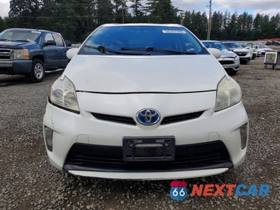 Piąte zdjęcie samochodu w środku: 2013 TOYOTA PRIUS PERSONA SERIES SE VIN:JTDKN3DU3D5599073 - miniatura