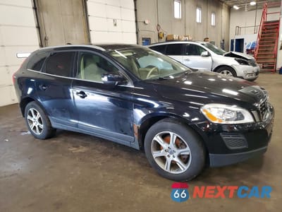 Czwarte zdjęcie samochodu z boku: 2012 VOLVO XC60 T6 VIN:YV4902DZ4C2244123 - miniatura