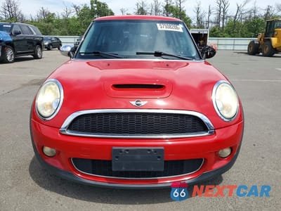 Piąte zdjęcie samochodu w środku: 2009 MINI COOPER S VIN:WMWMF73589TW85129 - miniatura