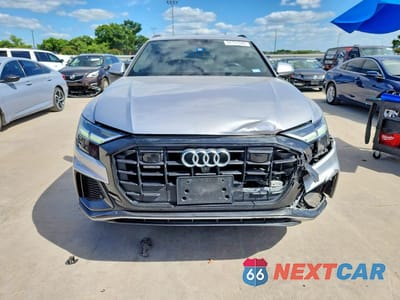 Piąte zdjęcie samochodu w środku: 2020 AUDI Q8 PREMIUM PLUS S-LINE VIN:WA1EVAF16LD018622 - miniatura