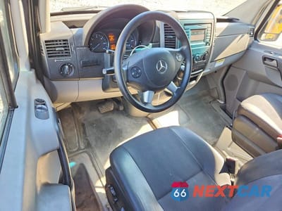 Zdjęcie 8 z 13 samochodu: 2015 MERCEDES-BENZ SPRINTER 3500 VIN:WD3PF4CCXF5983995 - miniatura