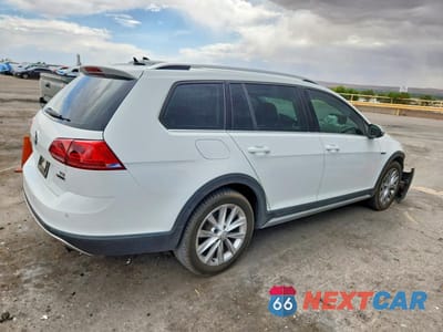 Trzecie zdjęcie samochodu z tyłu: 2017 VOLKSWAGEN GOLF ALLTRACK S VIN:3VWH17AU2HM512679 - miniatura