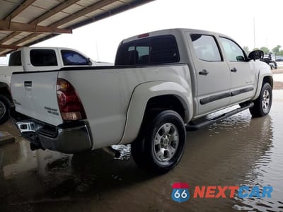 Trzecie zdjęcie samochodu z tyłu: 2005 TOYOTA TACOMA DOUBLE CAB PRERUNNER VIN:5TEJU62N45Z100288 - miniatura