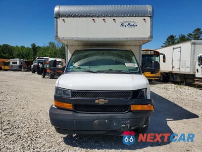 Piąte zdjęcie samochodu w środku: 2019 CHEVROLET EXPRESS BOX TRUCK VIN:1HA6GVCG6KN007161 - miniatura