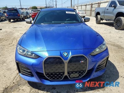 Piąte zdjęcie samochodu w środku: 2024 BMW I4 M50 VIN:WBY33AW03RFR75330 - miniatura