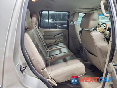 Zdjęcie 11 z 13 samochodu: 2006 FORD EXPLORER XLT VIN:1FMEU73E46UA87926 - miniatura