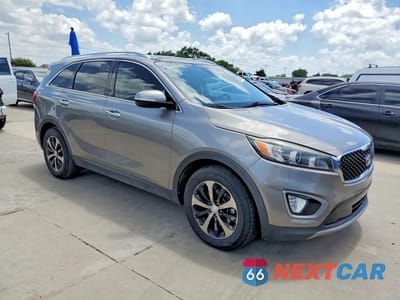 Czwarte zdjęcie samochodu z boku: 2017 KIA SORENTO EX VIN:5XYPH4A50HG306145 - miniatura