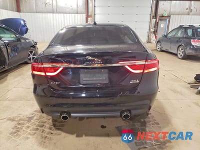 Zdjęcie 6 z 12 samochodu: 2017 JAGUAR XF PREMIUM VIN:SAJBJ4BV1HCY46655 - miniatura