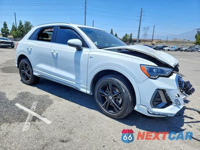 Czwarte zdjęcie samochodu z boku: 2021 AUDI Q3 PREMIUM S LINE 45 VIN:WA1DECF38M1010758 - miniatura