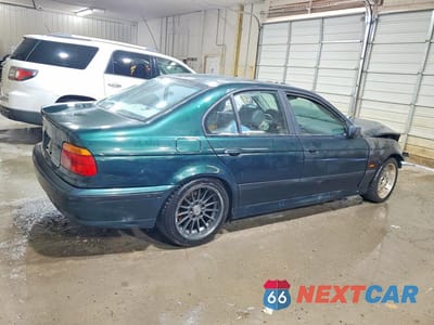 Trzecie zdjęcie samochodu z tyłu: 2000 BMW 528 I AUTOMATIC VIN:WBADM6342YGU13867 - miniatura